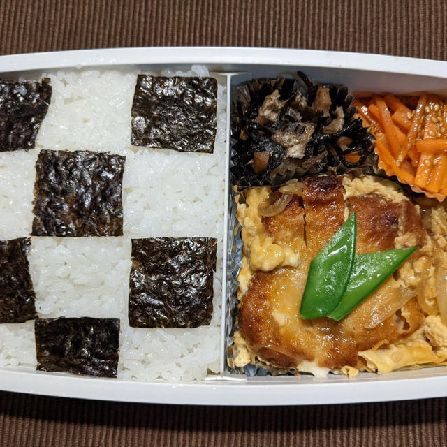 今日のお弁当　第1729号　〜やっつけ弁当…かつ煮〜