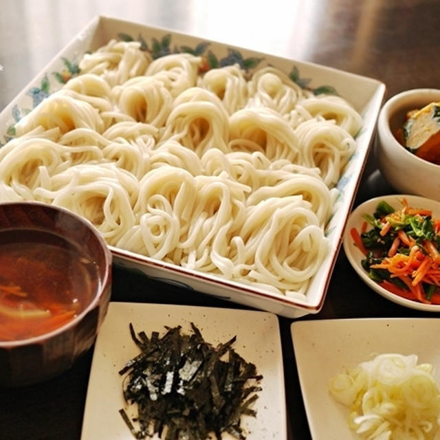 あっという間にできる。具沢山つけ汁でおうどんの朝ごはん　と　かわえぇ♡