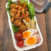 チリコンカン弁当とコンビニおやつ