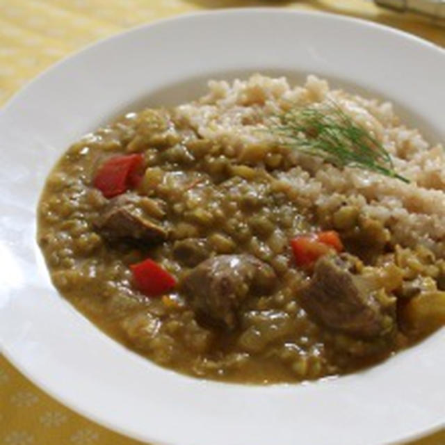 夏向き♪牛タンと緑豆のカレー