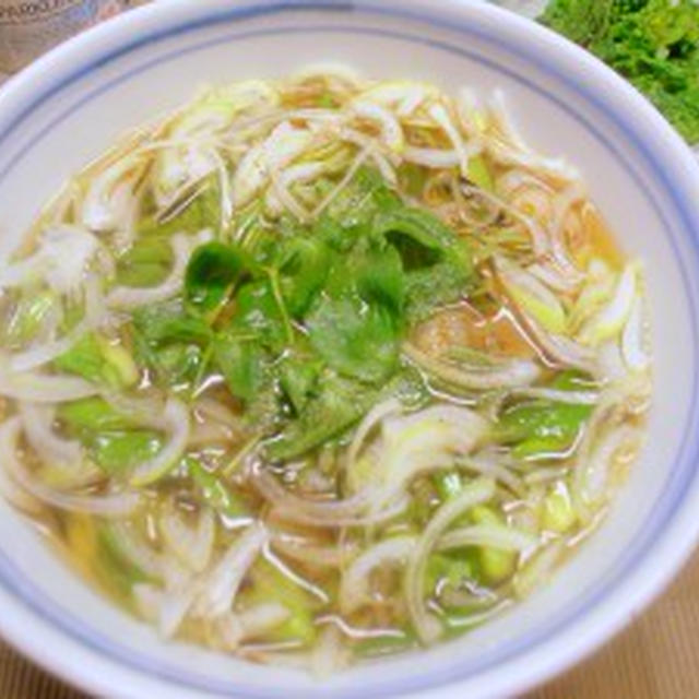 葉にんにくと三つ葉の醤油ラーメン