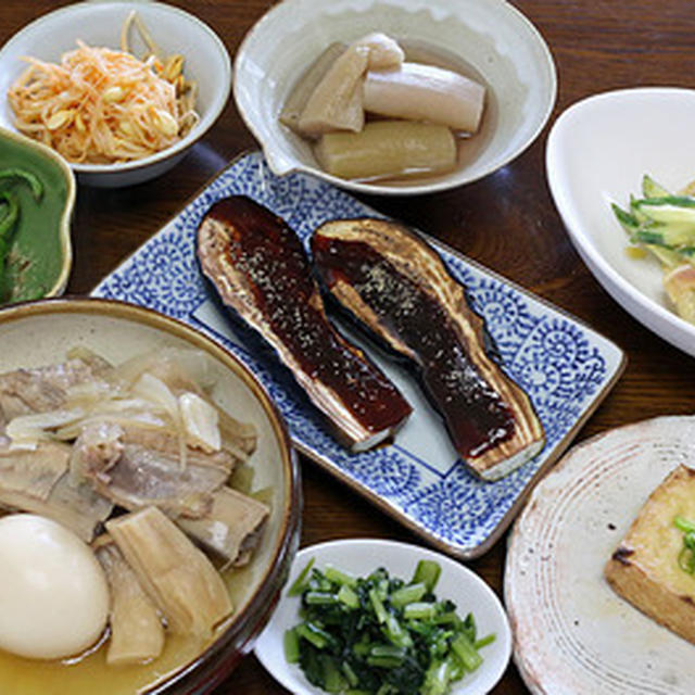 フィリピン料理の「アドボ」と和食の混じった晩ご飯