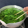 実は知らないほうれん草を砂糖で茹でると美味しくなる？【野菜嫌いの子供に最適】