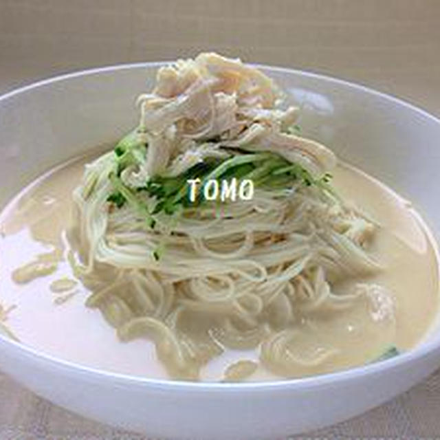 肉×麺　「白ゴマ豆乳そうめん」