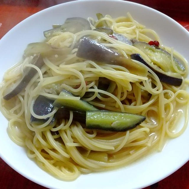 今年も、なすのパスタ