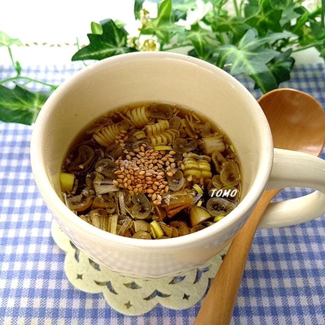 忙しい朝にも♪レンジで簡単！海苔の佃煮の韓国風スープ