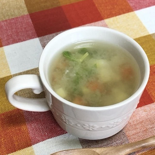 タマネギ塩麹で簡単やさしいスープ♪