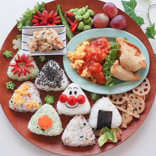 今までお世話になったキャラクターごはん　～ファンデーションのPR～