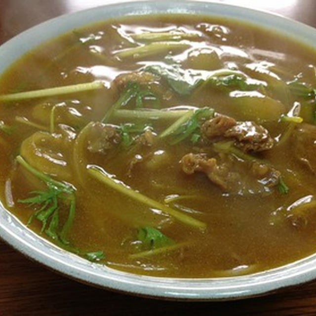 今朝の麺は「カレーそば」
