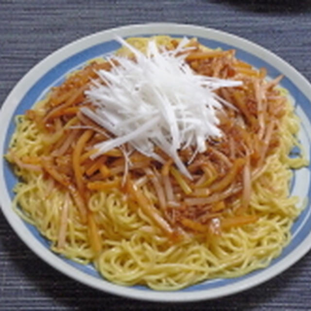 ジャージャー麺？