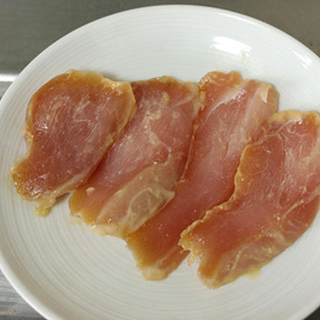「鶏の西京焼き」と「アボカドサンド」