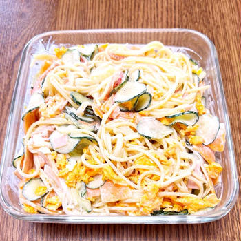 サラダパスタ