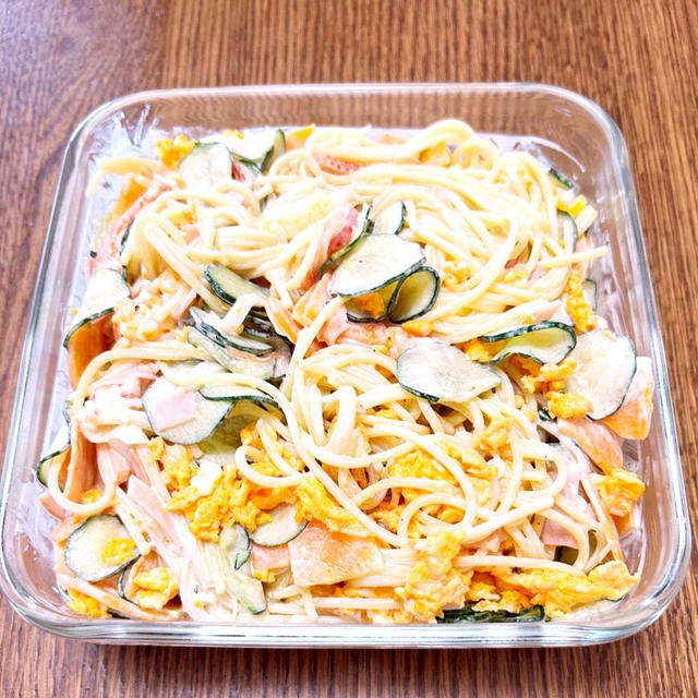 サラダパスタ