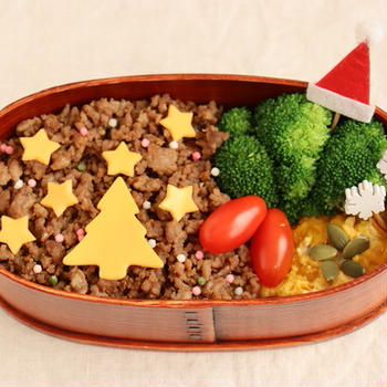 朝時間がなくても、キャラ弁苦手でも作れる簡単クリスマス弁当