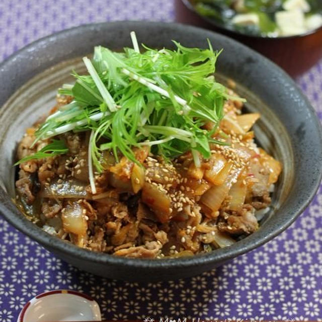 ガ・・　ガングリオンが　∑(ﾟ◇ﾟ;)！　☆　豚キムチ丼♪