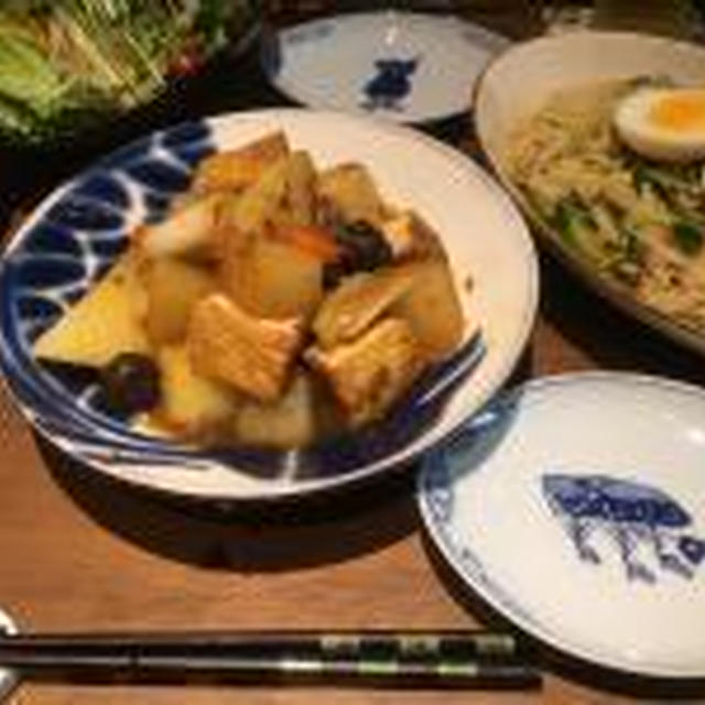 ビビン素麺   ひき肉と厚揚げと野菜の煮物