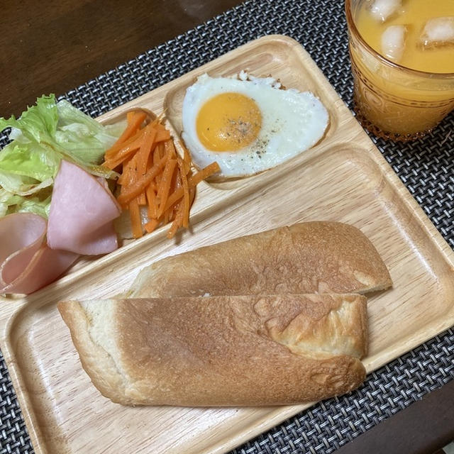 ホームベーカリーで食パン焼きました♪