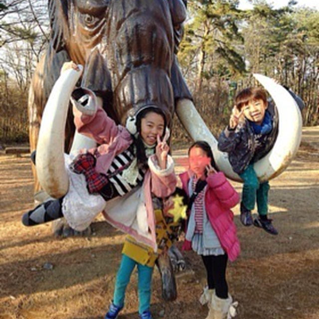 恐竜の公園で…
