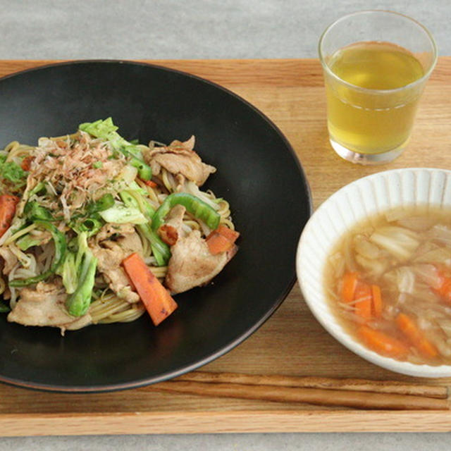 肉も野菜も一気に摂れる焼きそば献立と中学と塾の慌ただしい日々の話