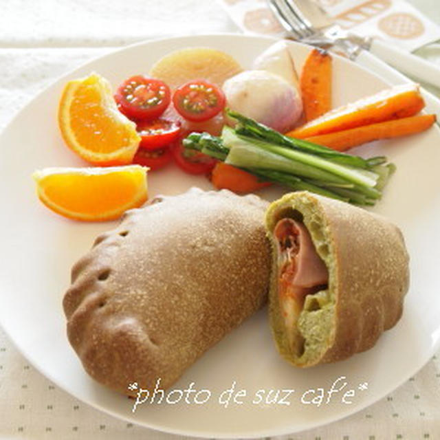 グリーンカルツォーネ　de　野菜グリル朝食。。。