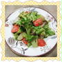 クリスマスカラーの温野菜サラダ・アンチョビ風味（レシピ付）