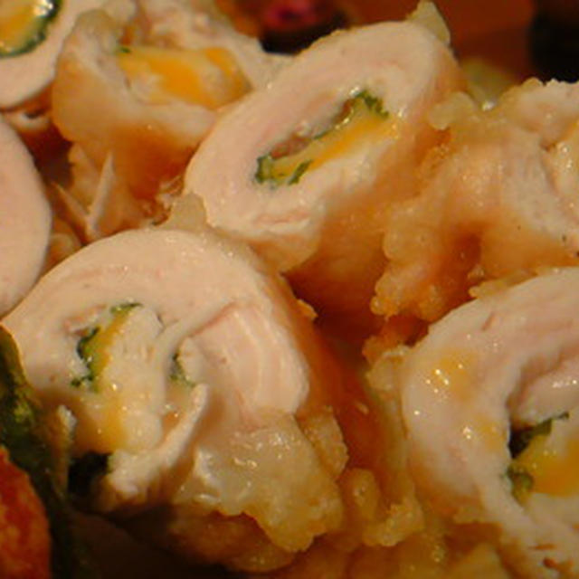 鶏ササミのシソ＆チーズロール揚げ。