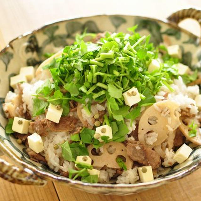 ≪連載更新≫レンコンと牛肉の混ぜご飯ペパー風味、そしてライブドアブログ忘年会へ行ってきましたという話（その1）