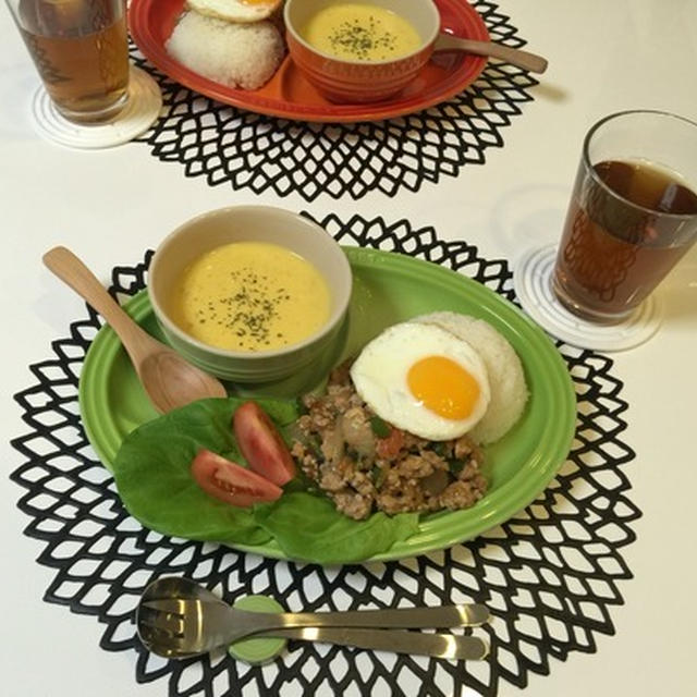 ルクルーゼマルチオーバルプレートでワンプレ晩ごはん