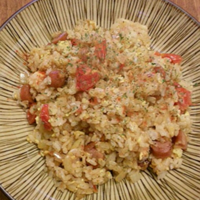 [一皿でお腹いっぱい]トマトチャーハン