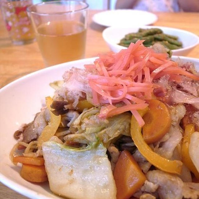 お家の調味料で美味しいソース焼きそばをつくる方法｜料理本の撮影全7日間終了！