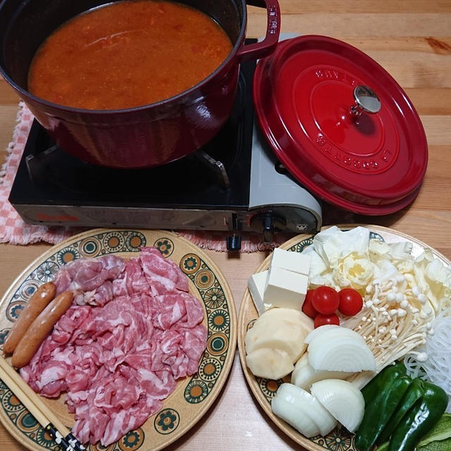 スパイス香る♪ 夏のカレートマト鍋