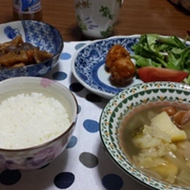 肉団子の甘酢あんかけと牛スジ煮込み