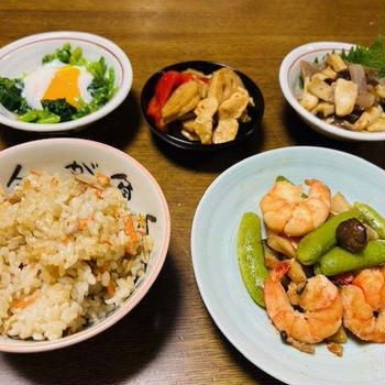 海老とスナップエンドウの炒め物（晩御飯）