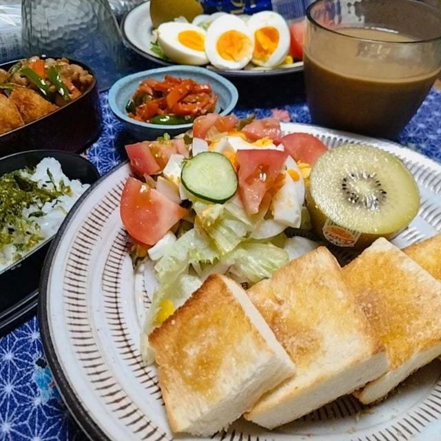 シニア夫婦の朝ごはん