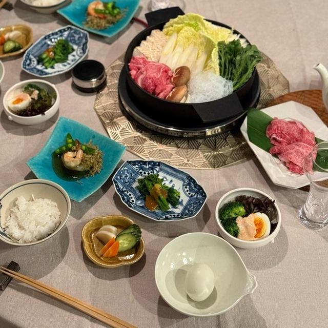 切り落としのお肉ですき焼きの夜ごはんと、こっちに来たいけど来られないりすたん
