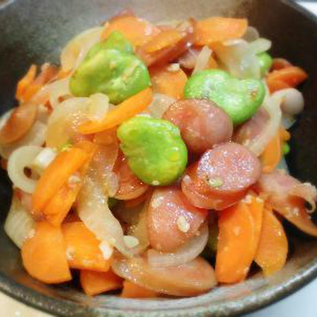 そら豆とウィンナーの塩麹炒め