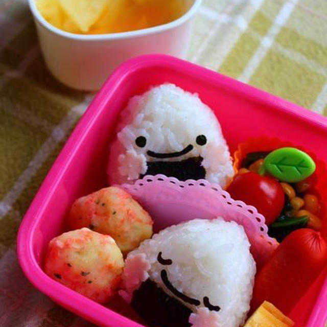 キャラ弁**スマイルおにぎり