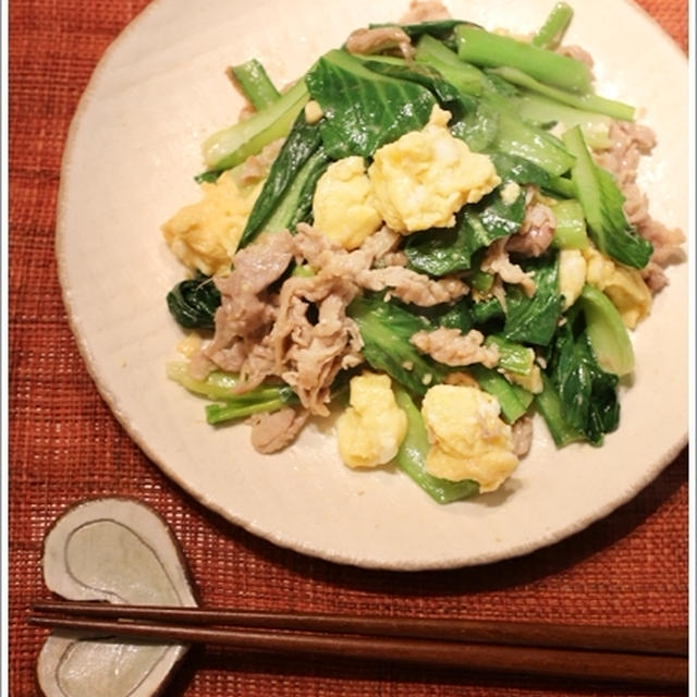小松菜と豚肉のふんわり卵炒め　と　納豆とろろ