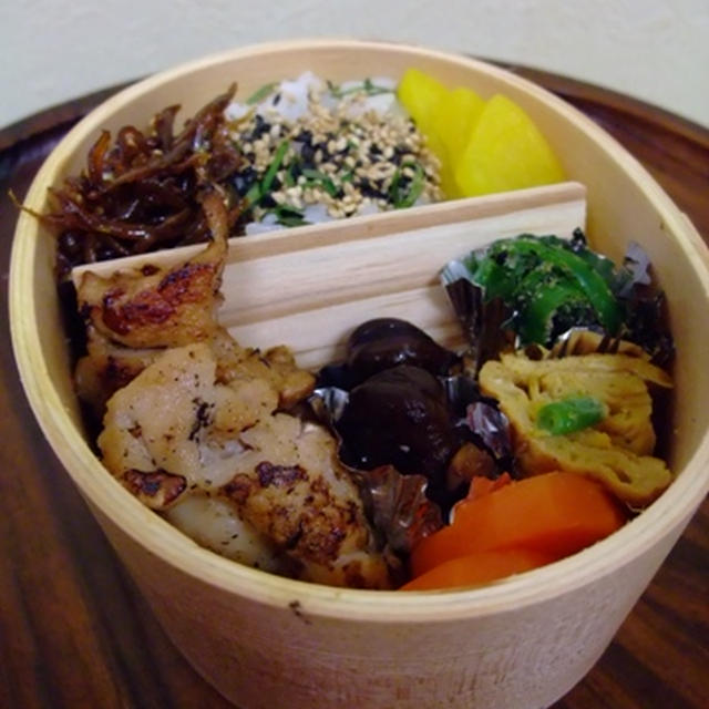 チキンのゆず胡椒焼きお弁当。