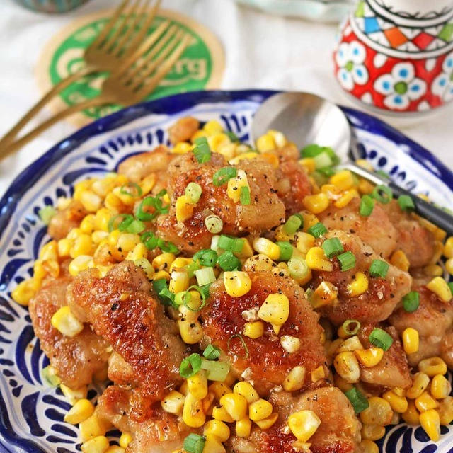 シャキシャキ食感にやみつき♪鶏肉ととうもろこしのにんにくバター醤油焼き！連載