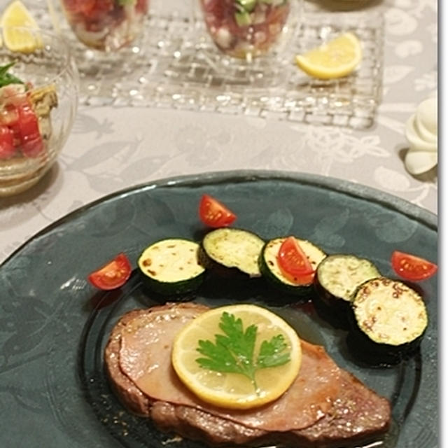 週末ごはん♪いただいた赤ワインと牛もも肉のサルティンボッカ