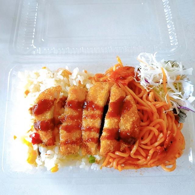 手抜きだけど豪華に見える【トルコライス】８月２９日（火）のお弁当