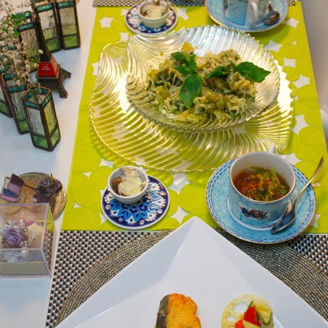 i-kitchen ノルウェーサーモンの燻煙ソテーとジェのベーゼ