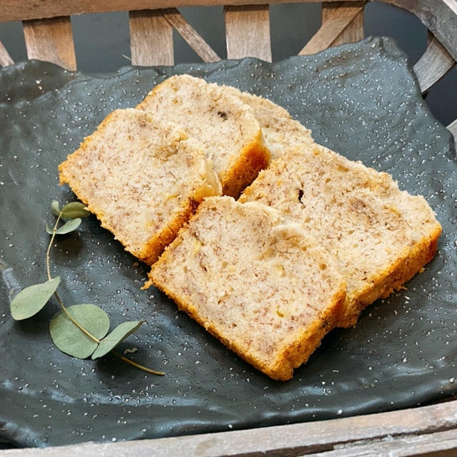 バナナの米粉ケーキでブレックファースト
