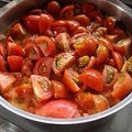 完熟トマトで自家製冷凍トマトソース