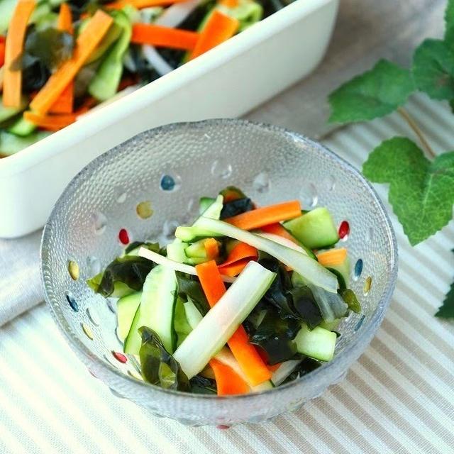 レモンでさっぱり～三色野菜のすっぱサラダ (レシピ)