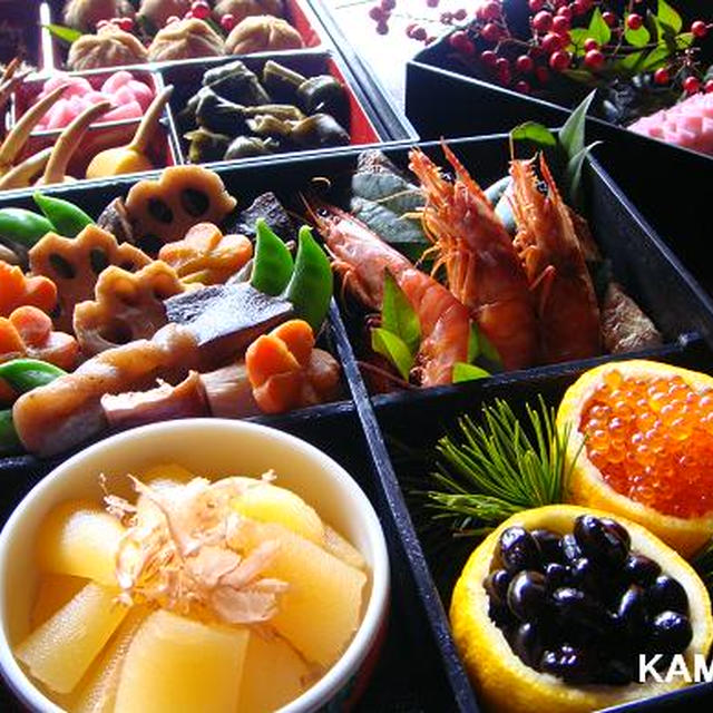 弁当箱に気軽なおせち♪ 今年もよろしくお願いします！！