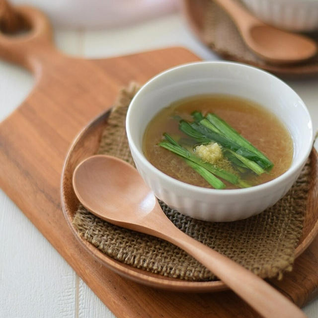【薬膳料理】ニラと大根おろしのスープ♡風邪の予防に効果的です♪お湯を注ぐだけだから超簡単！