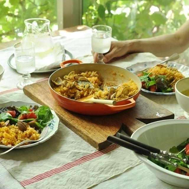 休日ブランチ◆とうもろこしのポタージュスープ、アサリと豚バラのパエリア