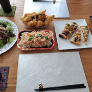 マミーマートのお惣菜並べて昼から呑みの休日